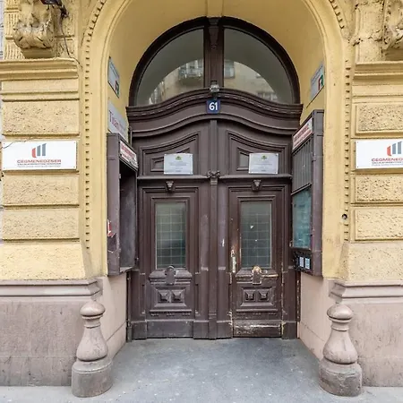 Simple Будапешт